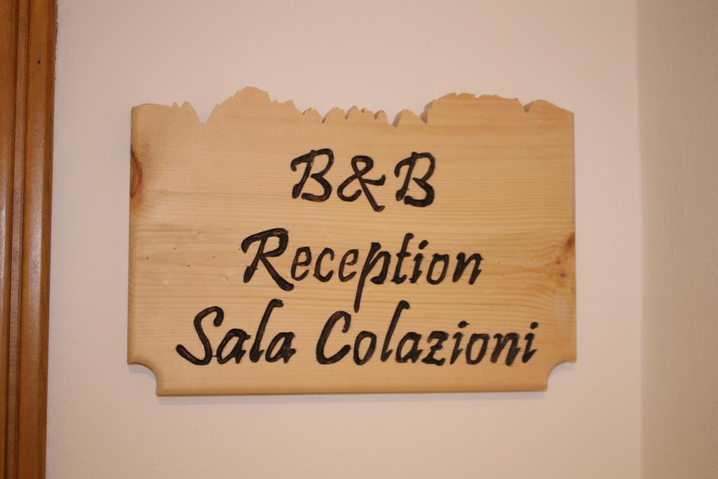 B&B Augusto Madonna Kültér fotó